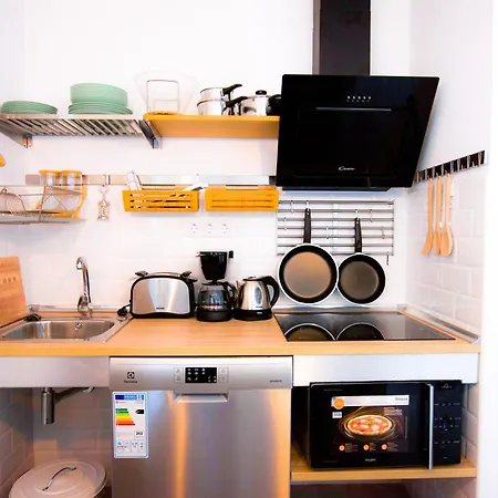 Book Jet - Ursula コスタ・カルマ