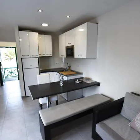 Book Jet - Ursula Costa Calma