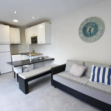 Book Jet - Ursula Apartment *